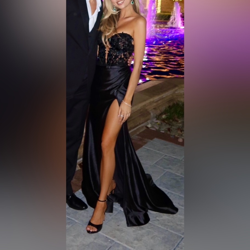 Stunning Black Sherri Hill Corset Beaded Gown!